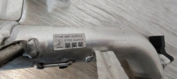 Porsche Intercooler-pijp OEM 95B145673D - Gebruikt image 3