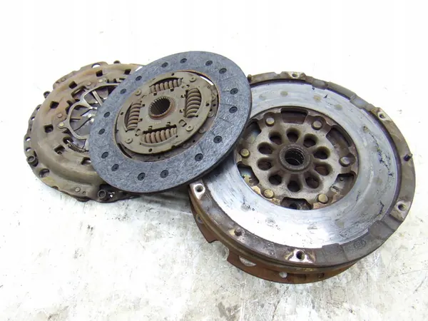 Volante de Dupla Massa Completo Audi A4 B8 1.8 TFSI image 2