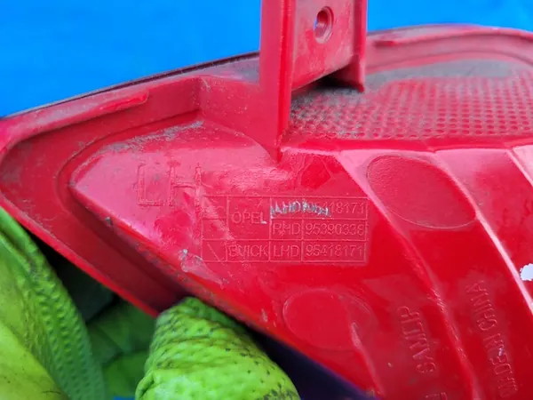 OPEL Mokka A Vänster Bakre Reflektor 95418171 image 6