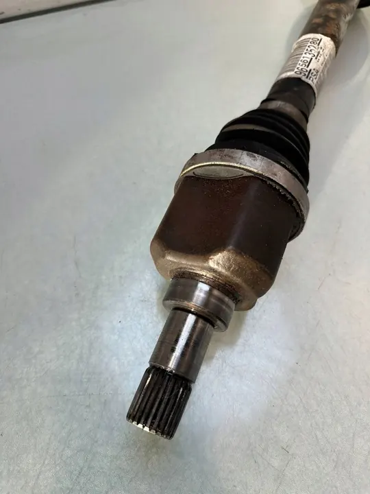 Arbre de transmission gauche Peugeot 208 I 1.6 Blue HDI 9656135280 image 2