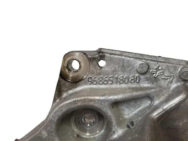 OEM 9686518080 Drivaxellagerfäste Begagnad image 3
