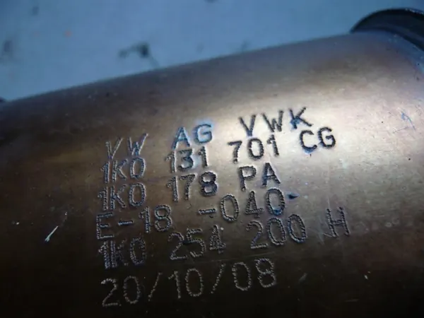 Katalysaattori OEM 1K0131701CG 1.4 TSI:lle image 3