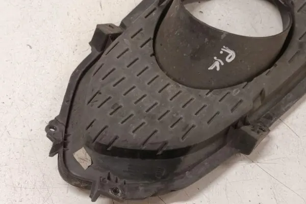 Grade de farol de neblina Kia Sorento I 865232P010 image 4