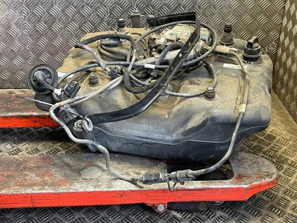 Mercedes AdBlue-pump OEM A2044705502 för GLK X204 image 5