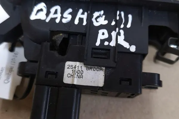 Fensterheber-Schalter hinten rechts NISSAN image 2