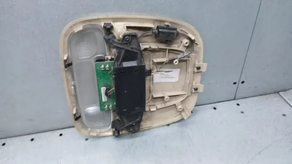 Jaguar X-Type Ohjaamon Valaistus OEM 131932/VOLVOMAR image 3