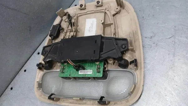 Jaguar X-Type Ohjaamon Valaistus OEM 131932/VOLVOMAR image 5
