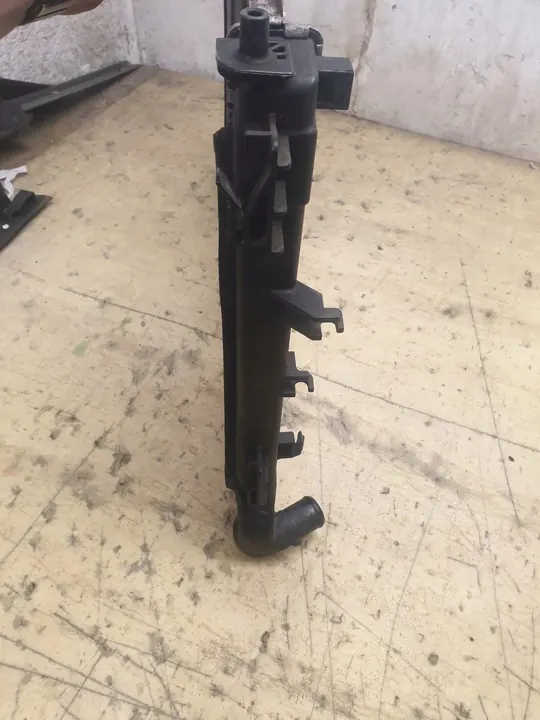 Radiador de agua para SPORTAGE IV TUCSON III 15- 25310D7500 image 9