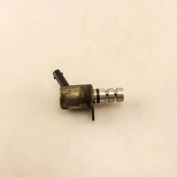 Nockenwellensteuerventil OEM 06E115243G - Gebraucht image 2