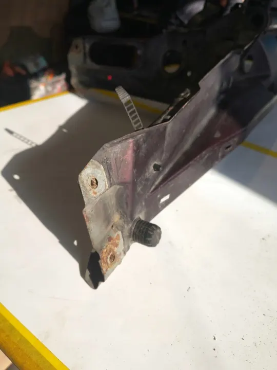 OEM 0635664 framförstärkning för BMW 5 E34 image 5