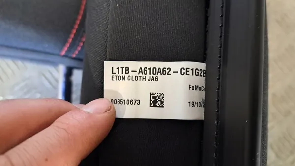 Ford Puma 2020 Vordersitz Kopfstütze OEM L1TB-A610A62-CE image 5
