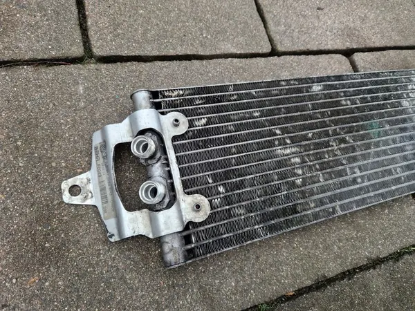 Enfriador de aceite VW Touareg Porsche Cayenne 7L0317021 image 2