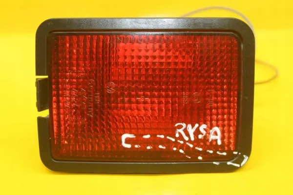 Feu Anti-Brouillard Arrière VW Transporter T4 OEM 7D0 945 729 image 2