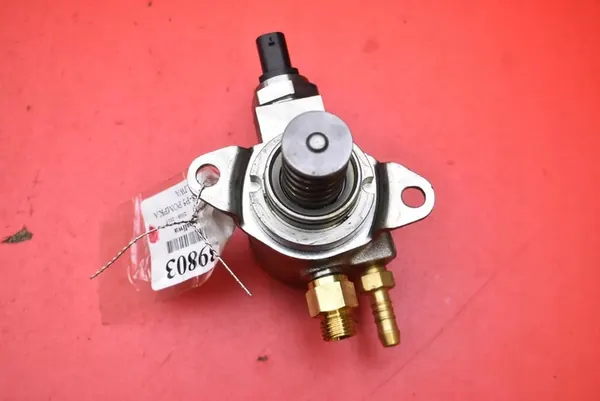 Brandstofpomp VW Golf 6 1.4 TSI 122 PK 08-15 OEM 706032110 image 2