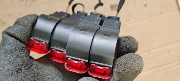 Audi OE Dörrvarningsljus OEM 6Y0947411 image 8