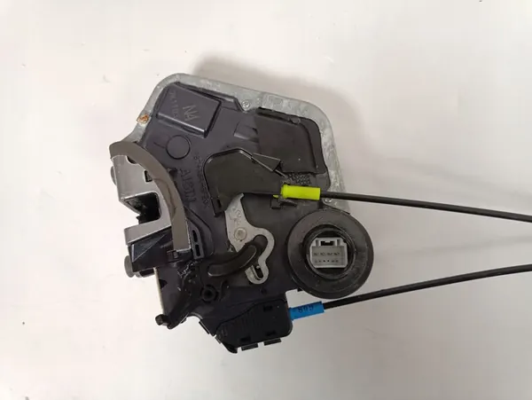 Vänster bakdörrslås Lexus NX LIFT 17-21 7K1103 N4 8-PIN image 3