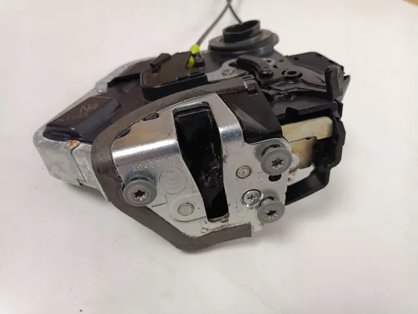 Vänster bakdörrslås Lexus NX LIFT 17-21 7K1103 N4 8-PIN image 5