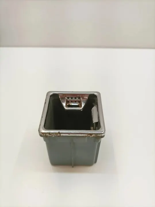 Cendrier Mercedes-Benz SL R129 OEM 1298100030 image 2