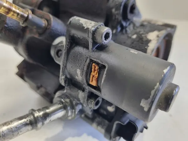 Bomba de combustible 2.2TDCI Ford Transit MK7 BK2Q-9B395-BA image 7