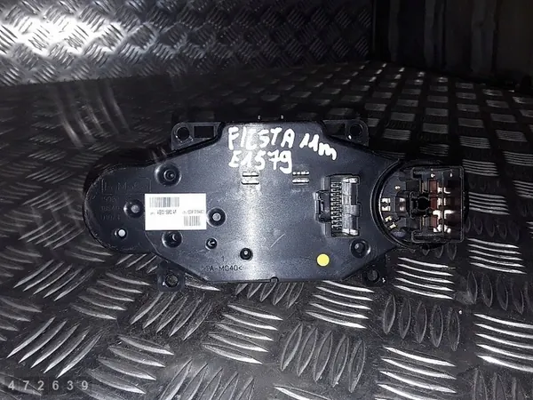 2011 Ford Fiesta Air Conditioning Control Module AE8319980AF image 2