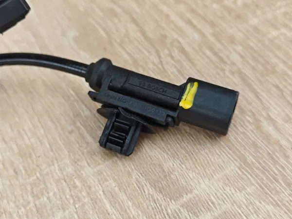 ABS-sensor links voor MB3C-2C205-DC voor VW Amarok II image 3