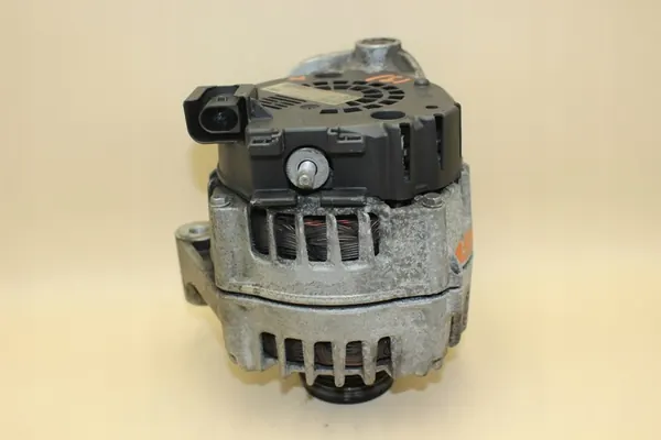 BMW F20 F30 F34 Generaattori N47C 8578608 image 2