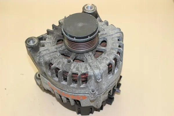 BMW F20 F30 F34 Generaattori N47C 8578608 image 4