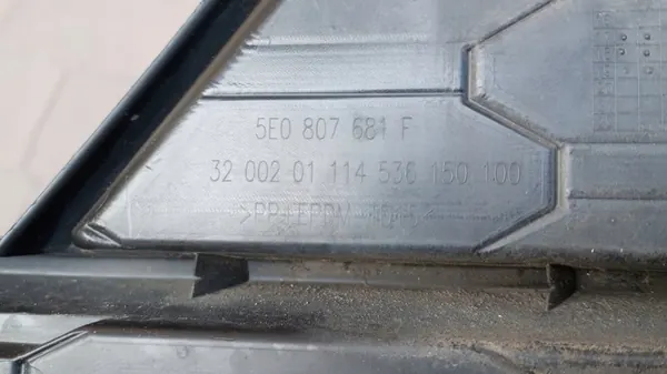 Griglia anteriore SKODA OCTAVIA 3 III LIFT 2016-2020 OEM image 4