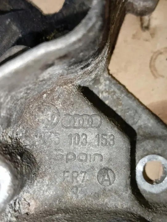 Couvercle d'arbre OEM 045103158 VW Audi Skoda Seat image 5