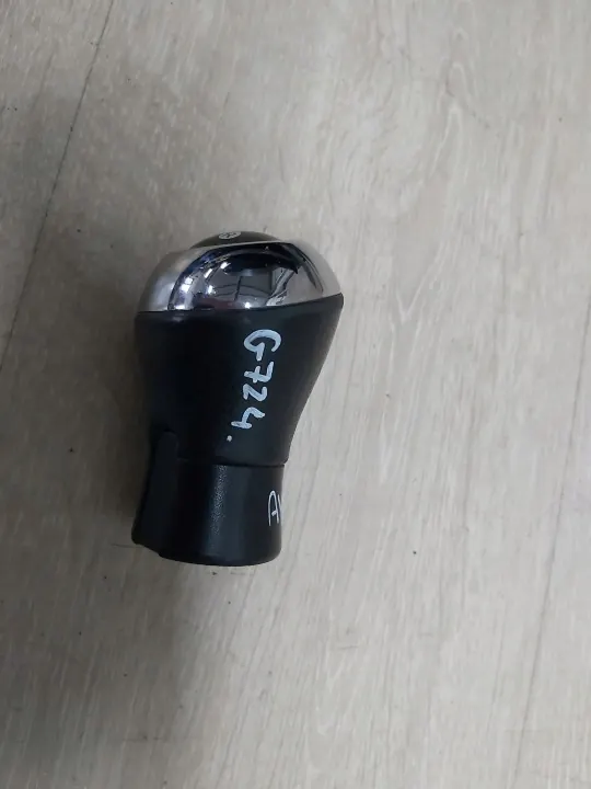 Toyota AYGO II versnellingspook OEM AYGO II GAŁKA CHROM image 3