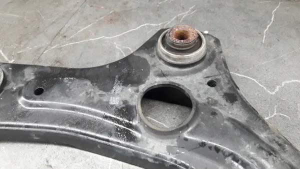 OEM 545042080R Rechter Vorderer Querlenker für Renault Captur II image 3