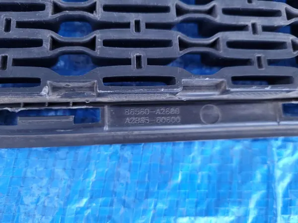 KIA Ceed II Grille Centrale Pare-chocs Avant LIFT 86560-A2600 image 3