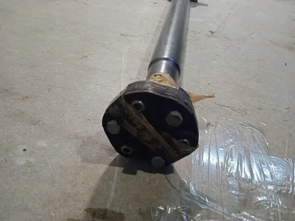 Eje de transmisión trasero OEM 49300D3000 Kia Sportage image 4