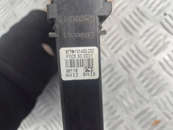 Fönstermotormodul vänster fram OEM 1J0959801F image 4