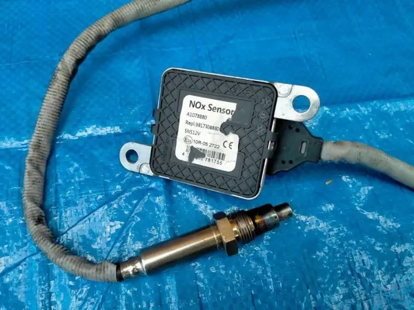 OEM 9817308880 Lambda Sensor for Citroen Peugeot image 5