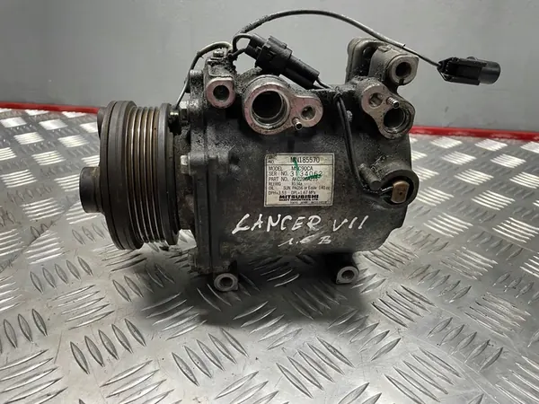 Compresseur de Climatisation Mitsubishi Lancer VII 1.6 16V MN185570 image 3