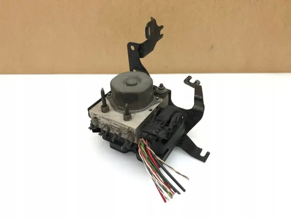 Bomba ABS Renault OEM 476608428R - Usado image 2