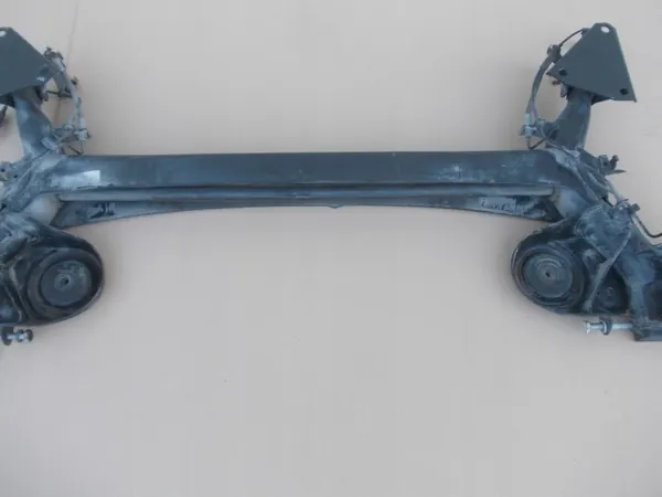 Fiat 500 Hinterachsträger OEM belka 500 - Gebraucht image 3