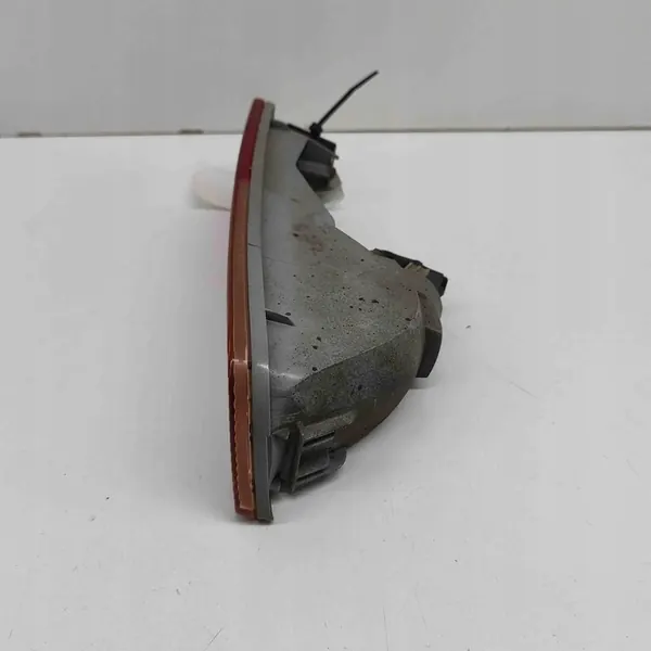 Höger bakre dimljus Mitsubishi Outlander III 8336A102 image 2