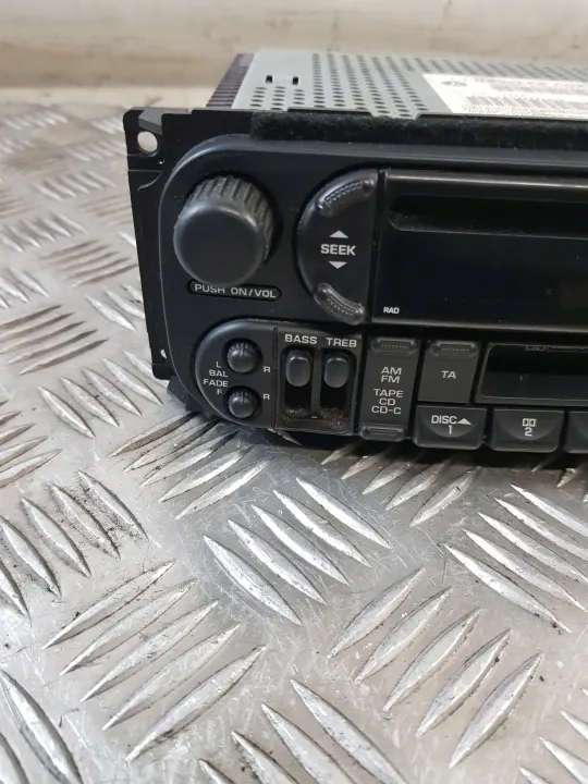 Radio Chrysler PT Cruiser OEM P05064385AF image 5