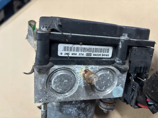 Peugeot 307 ABS-pump OEM 9653917180 - Begagnad image 6