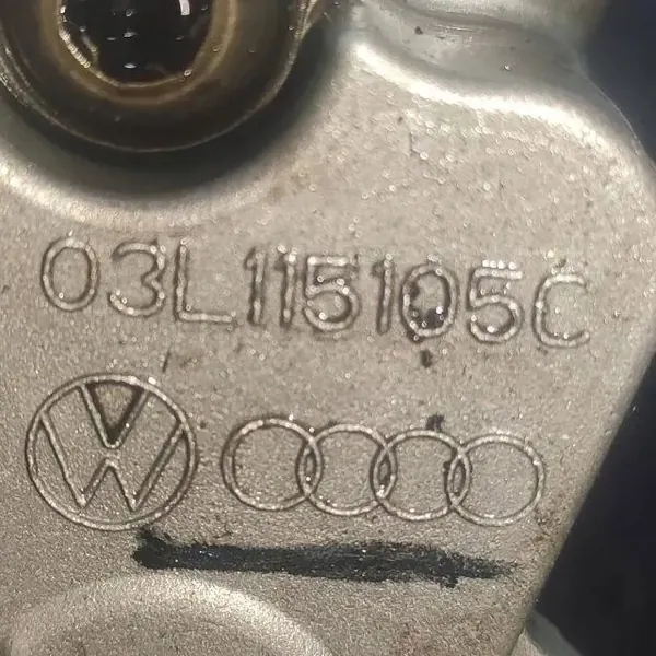 VW Öljypumppu OEM 03L115105C 1.6L diesel image 4
