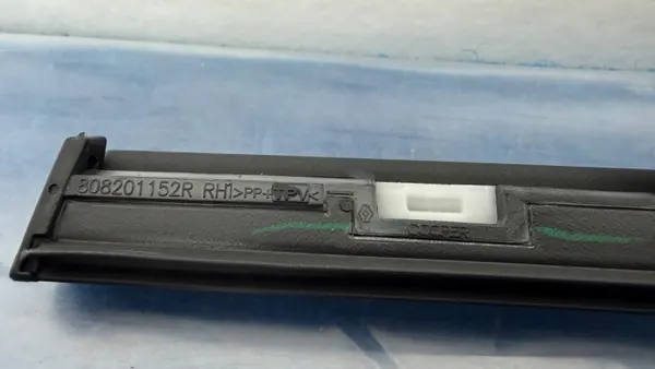 Ikkunanraapija OEM 808201152R Oikea etuovi image 3