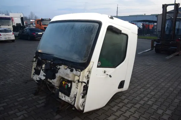 DAF LF dagcabine frame met deuren - Gebruikt OEM image 3