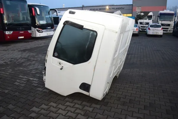 DAF LF dagcabine frame met deuren - Gebruikt OEM image 4