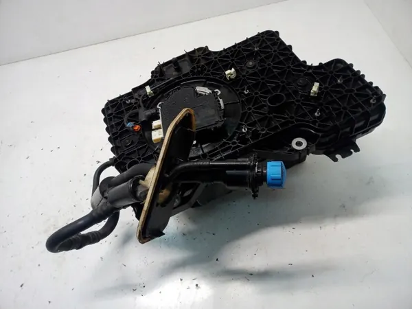 Tanque AdBlue usado OEM 237G00556R para Renault Master image 2