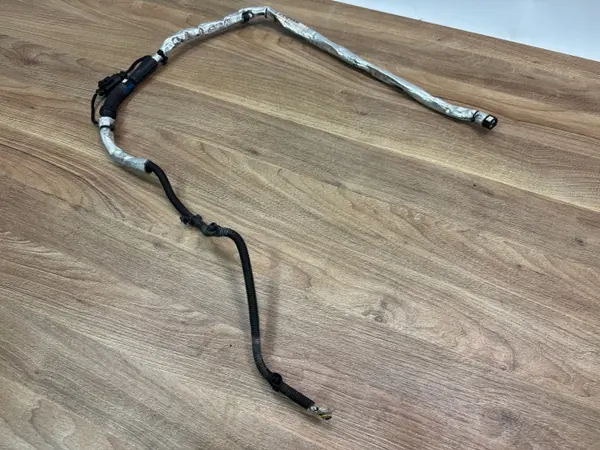 AdBlue-Einspritzleitung OEM 04L131984C für Audi image 4