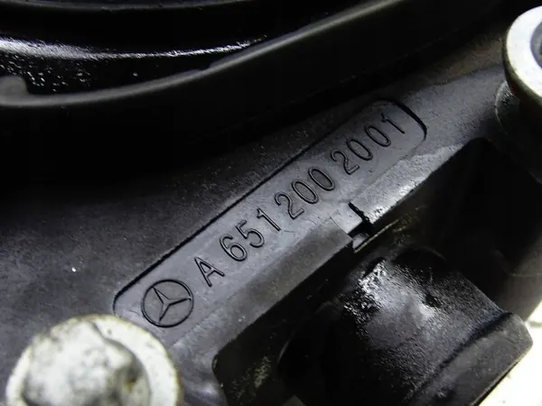 Bomba de água OEM A6512006201 para Mercedes C/E-Class image 6