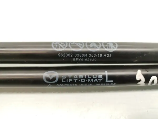 Amortisseur hayon Mazda 3 OEM BFY9-62620 Occasion image 9