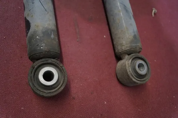 Ammortizzatore Posteriore Opel Mokka X 95367159 image 3